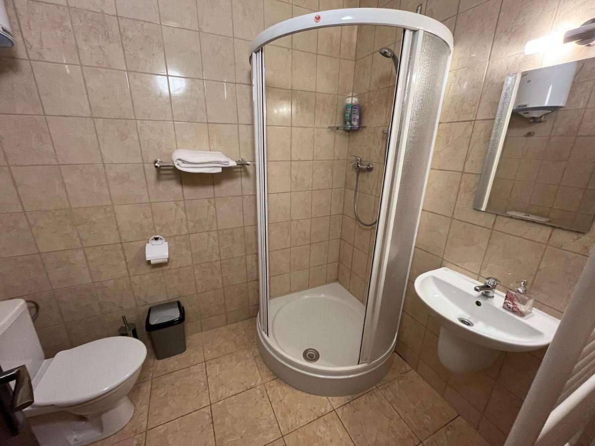 M&M Apartment, Free Parking Karlovy Vary Dış mekan fotoğraf